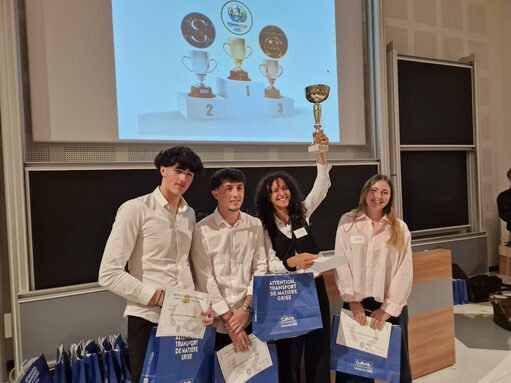 Remise du trophée.jpg